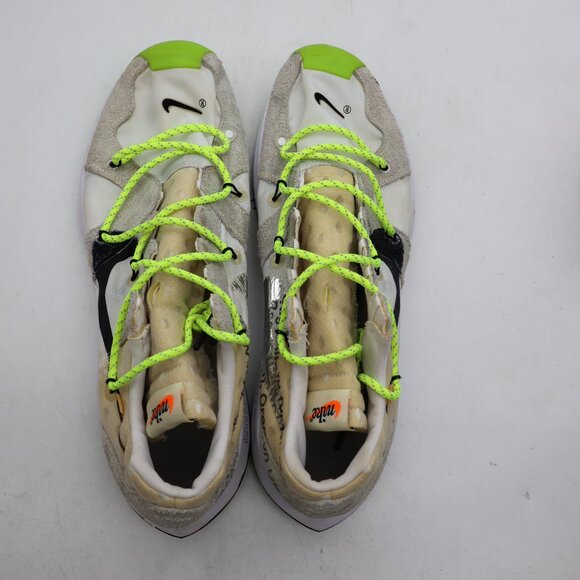 Athletic_Shoes